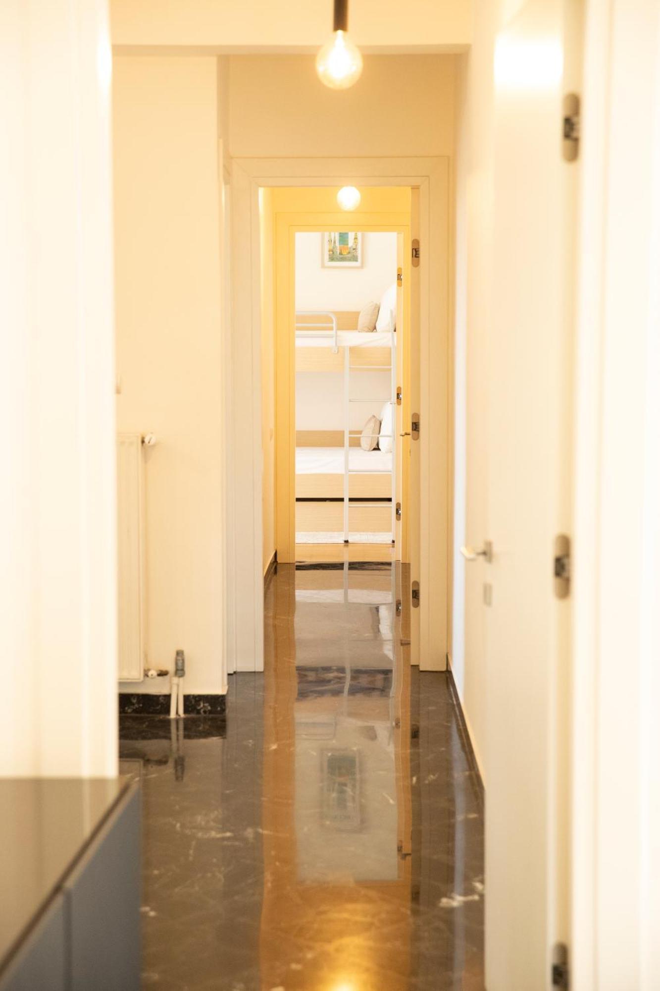 Spacious Glyfada Golf 4Br -Near Beach + Shops Atenas Exterior foto